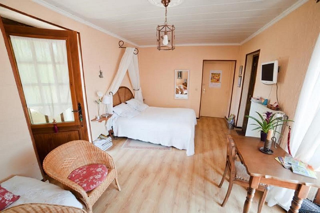 Chez Camille Bed & Breakfast Etrigny Dış mekan fotoğraf